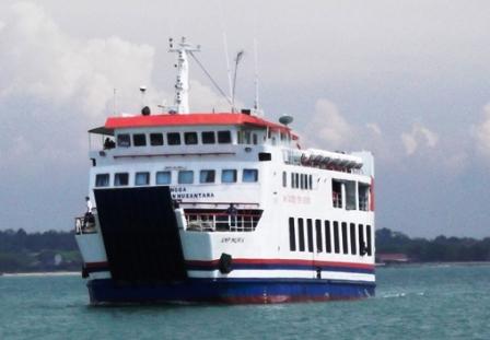 kapal-karimunjawa-ferry-siginjai