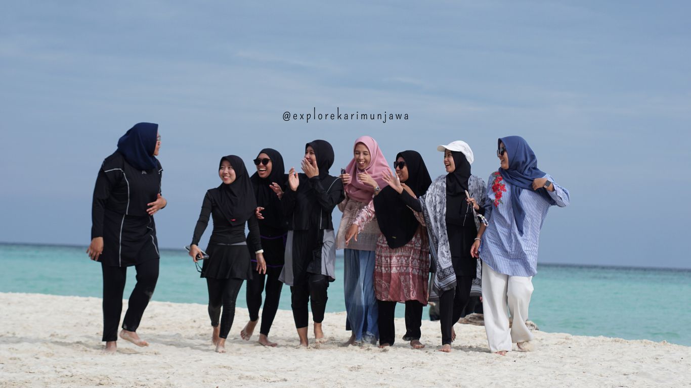 sunset beach karimunjawa